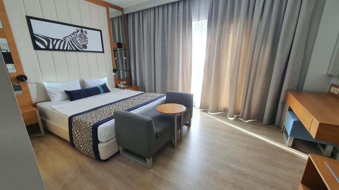 Calido Maris Hotel Ultra All Inclusive Kızılot Exteriör bild