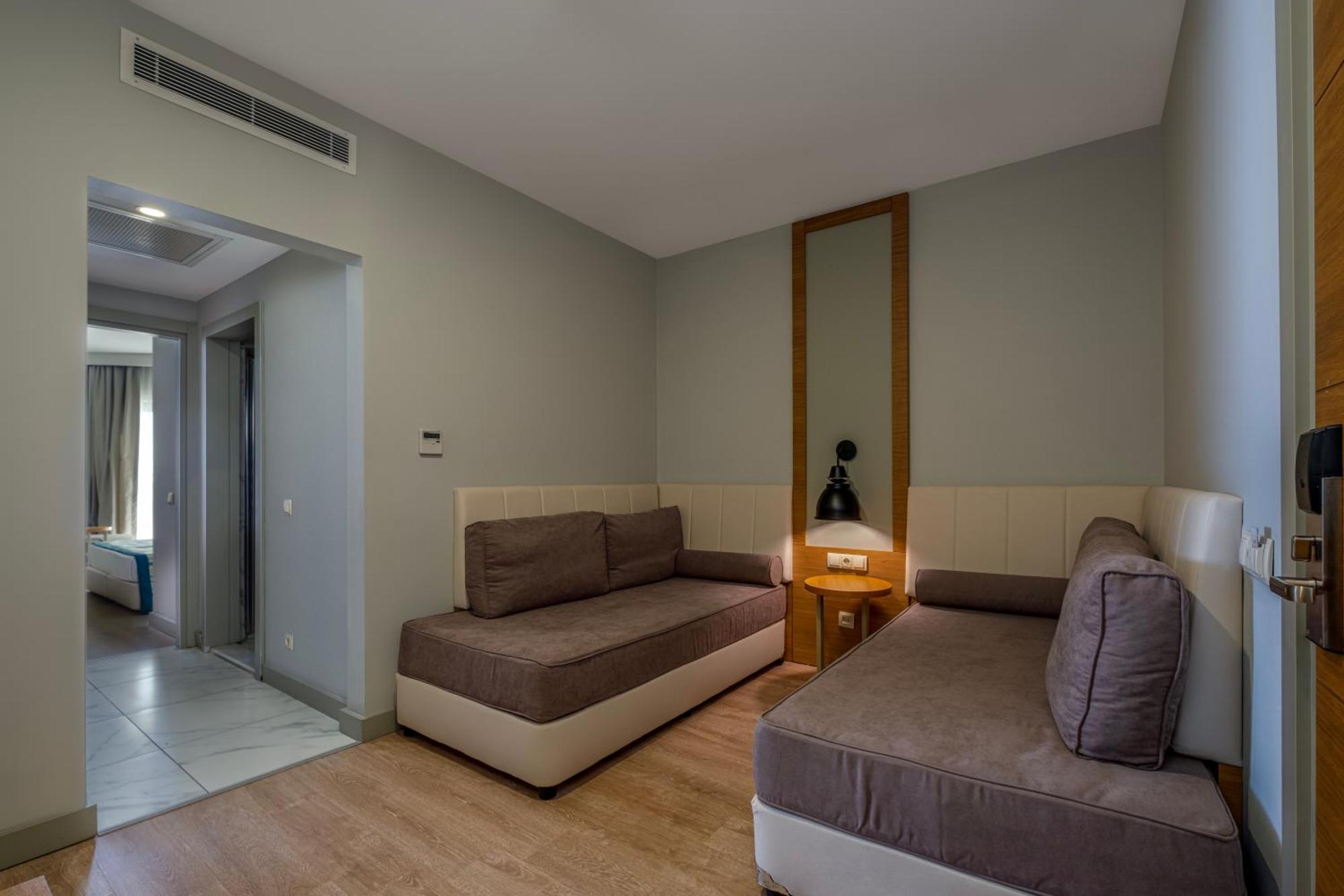 Calido Maris Hotel Ultra All Inclusive Kızılot Exteriör bild
