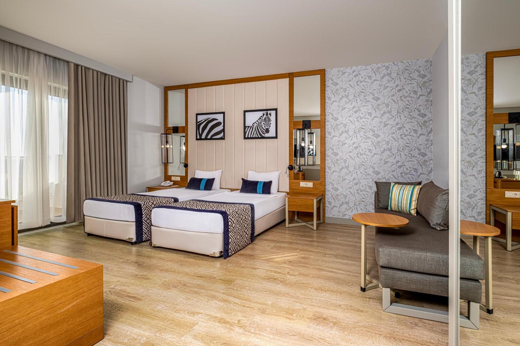 Calido Maris Hotel Ultra All Inclusive Kızılot Exteriör bild