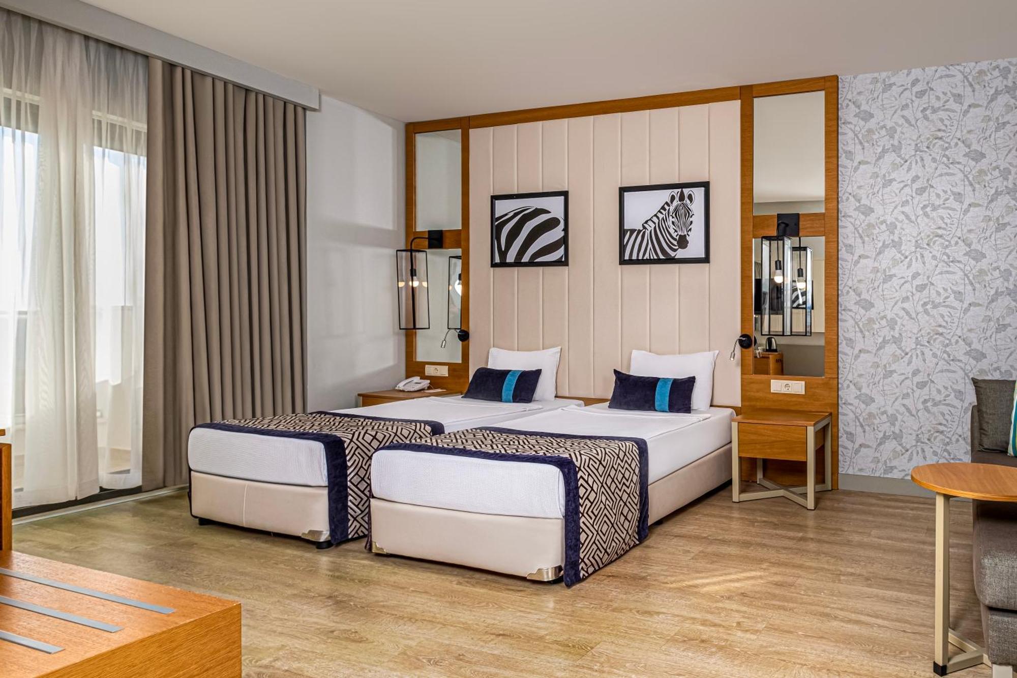 Calido Maris Hotel Ultra All Inclusive Kızılot Exteriör bild